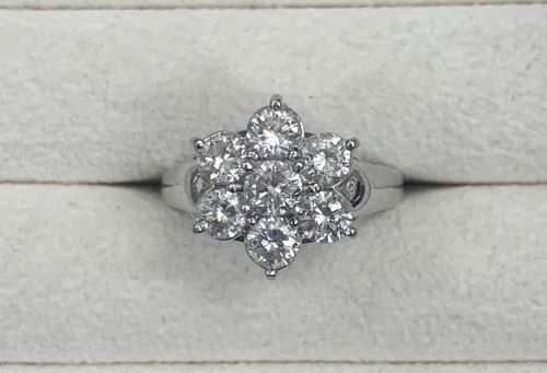ダイヤモンドの古い指輪を今時なデザインにジュエリーリフォーム