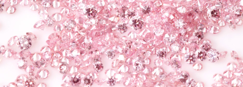 和歌山でオススメの高品質ダイヤモンドマリアージュエントのピンクダイヤモンド
