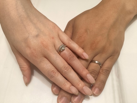 和歌山県和歌山市：ミルク＆ストロベリーの婚約指輪とアイデアルプリフォールの結婚指輪をご成約いただきました