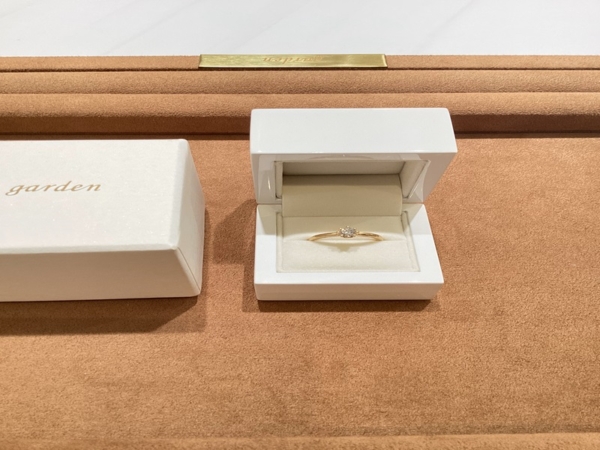 和歌山県和歌山市：サプライズプロポーズでYUKA HOJOの婚約指輪をご成約いただきました。