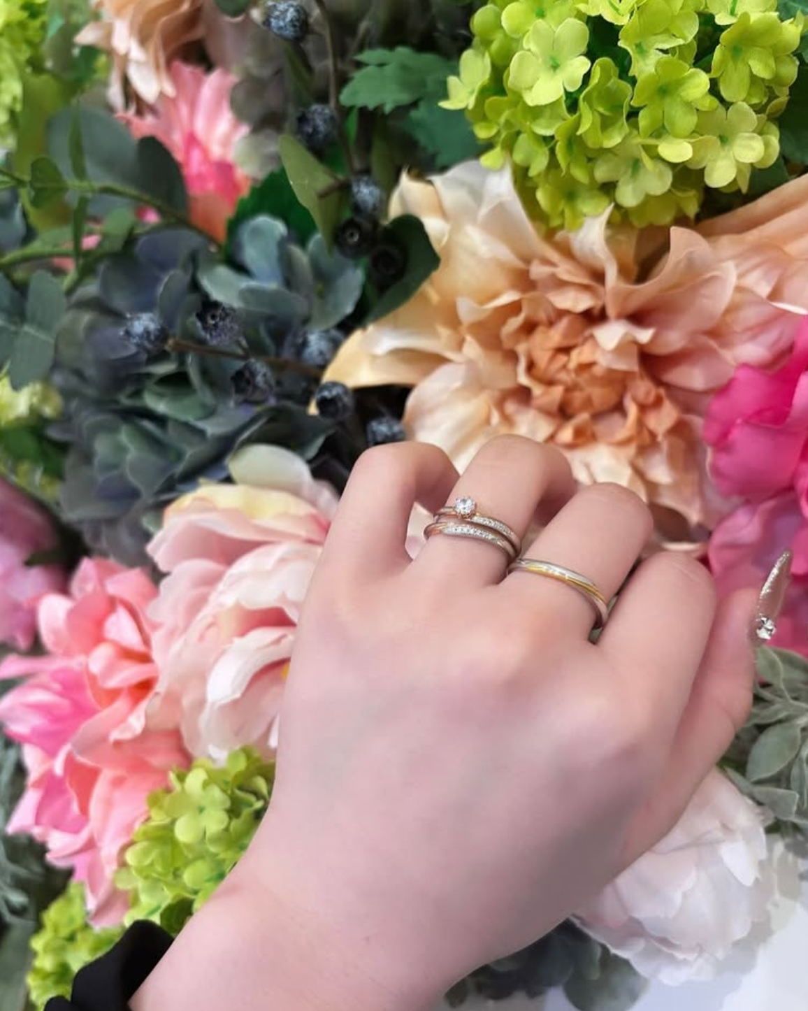 stel giurare（ステルジュラーレ）の婚約指輪と結婚指輪の重ね付け