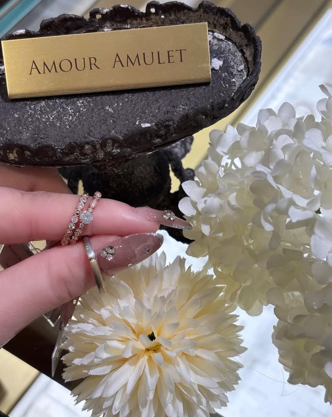AMOUR AMULET（アムールアミュレット）の婚約指輪と結婚指輪の重ね付け