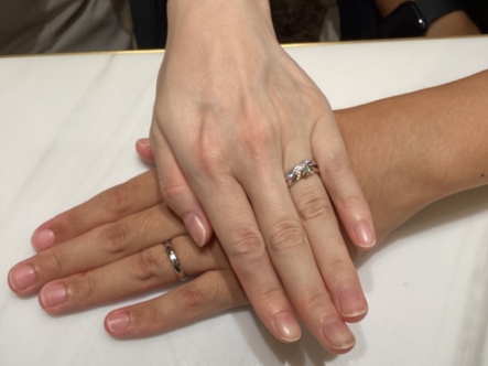和歌山県和歌山市からご来店「パイロット・AMOUR AMULET」の結婚指輪と婚約指輪をご成約いただきました