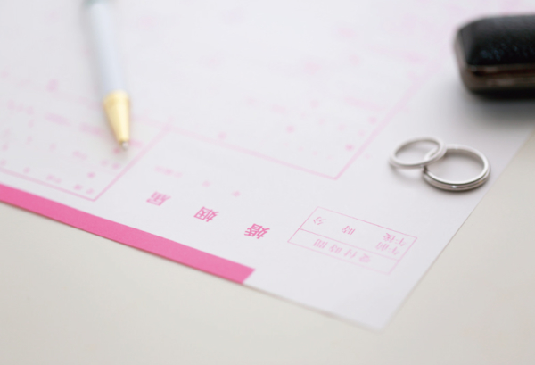 結婚前にやることリスト2026|入籍日・婚姻届・指輪・同棲までの準備チェック