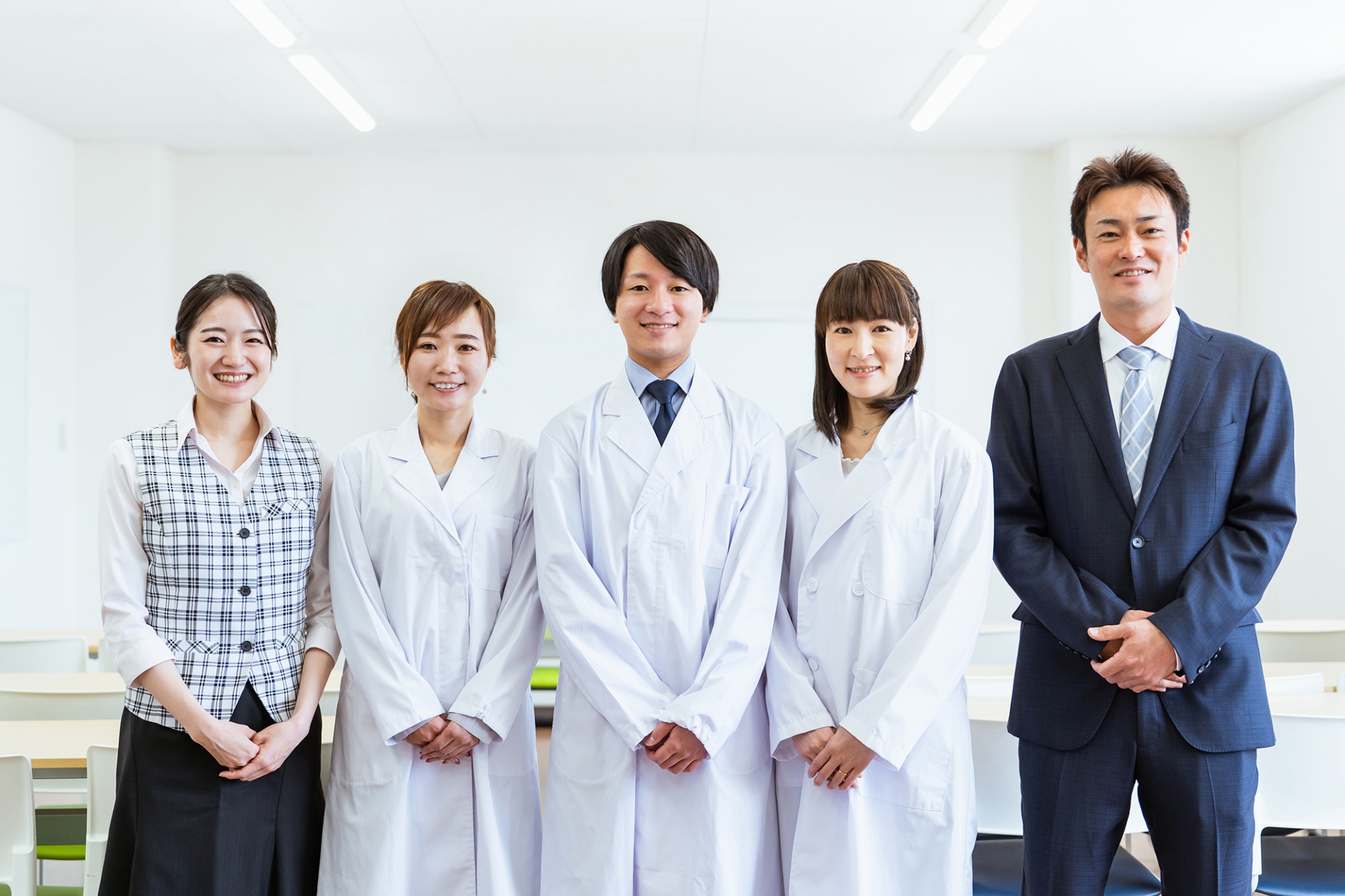 【2026年版】医療職の結婚指輪はどう選ぶ？現場で困らない素材・デザイン・着用ルールを解説