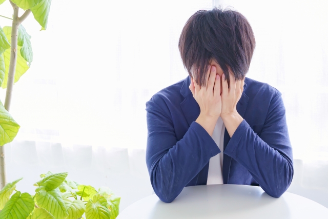 【2026年版】飲食業の結婚指輪は着けていい？衛生ルール・外す理由・失敗しない選び方を解説