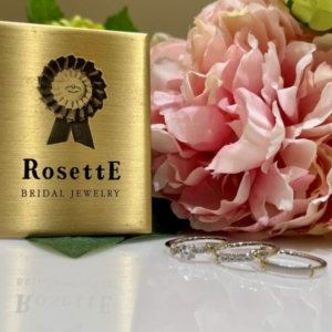 RosettE（ロゼット）の婚約指輪と結婚指輪の重ね付け