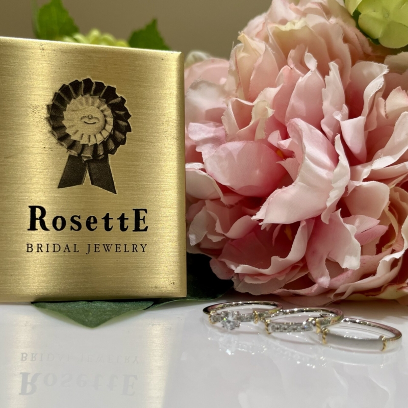 RosettE（ロゼット）の婚約指輪と結婚指輪の重ね付け