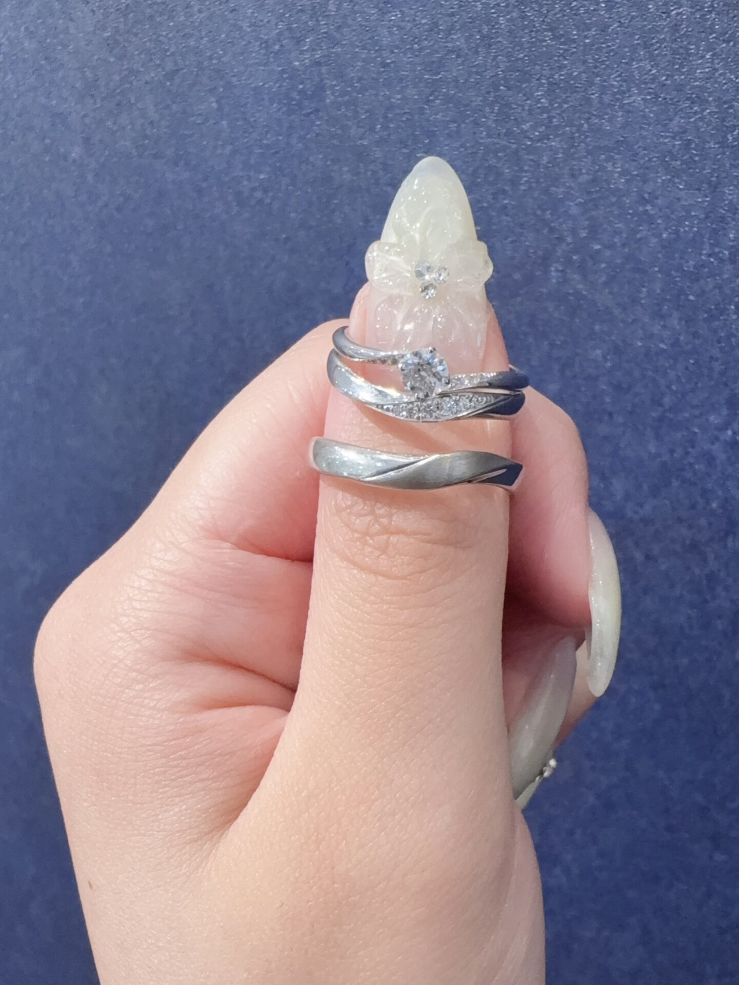 IDEAL plus fort（アイデアルプリュフォール）の婚約指輪と結婚指輪の重ね付け