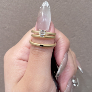 ORECCHIO（オレッキオ）の婚約指輪と結婚指輪の重ね付け