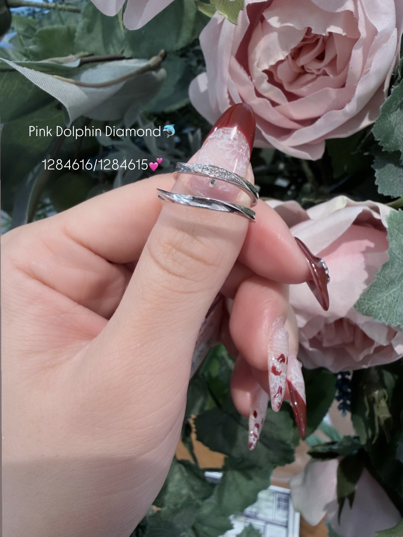 Pink Dolphin Diamondの結婚指輪
