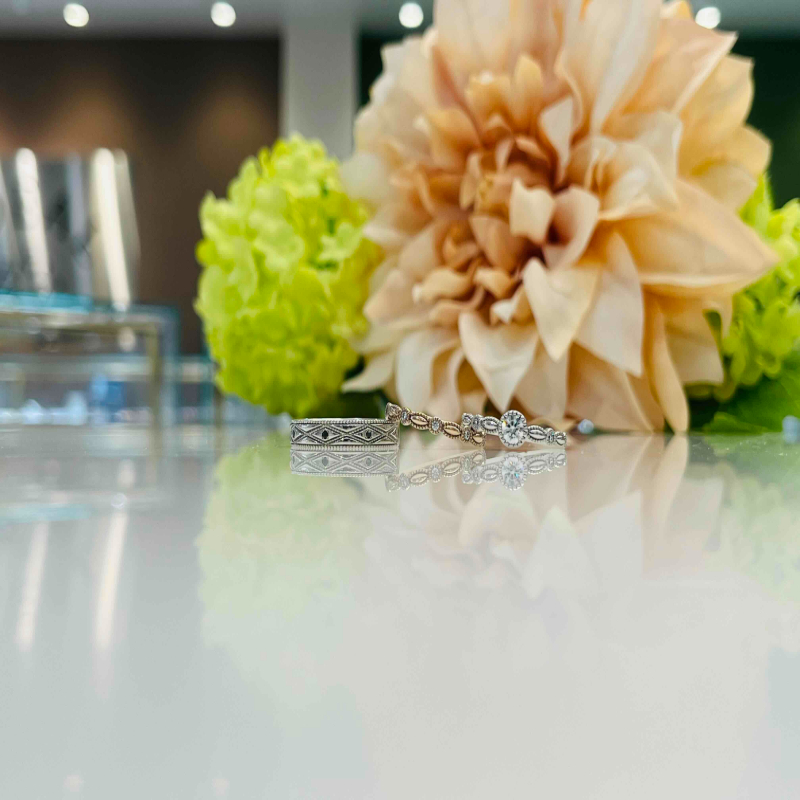 AMOUR AMULET（アムールアミュレット）の婚約指輪と結婚指輪の重ね付け